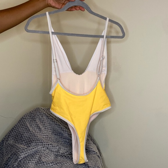 Yellow and white swimsuit - Picture 2 of 2